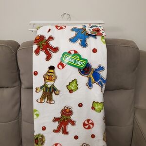 Sesame Street Character Throw Blanket